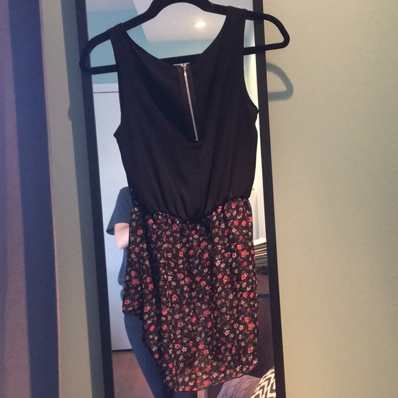 Sheer floral highlow cami XSmall Smart Set - Picture 3 of 6